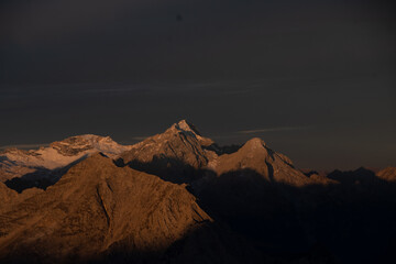 sunrise mountain range