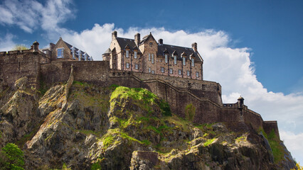 Fototapeta na wymiar Scotland - Edinburgh Castle with green garden