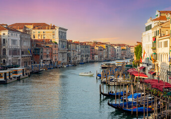 Fototapeta na wymiar Grand canal seen from Rialto bridge in Venice, Italy