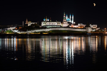 Fototapeta na wymiar View from the river to the Kazan Kremlin at night.