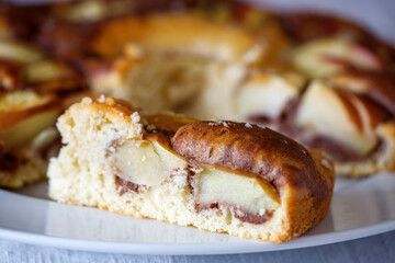 apple cake