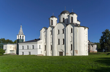 Fototapeta na wymiar Orthodox Cathedral in Veliky Novgorod, Russia.
