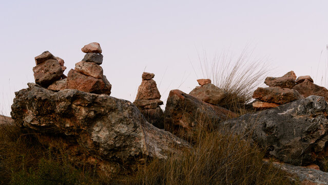 Piedras amontonadas o apachetas