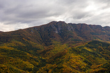 Obraz na płótnie Canvas Bulgarian Rhodope mountains fall scene 