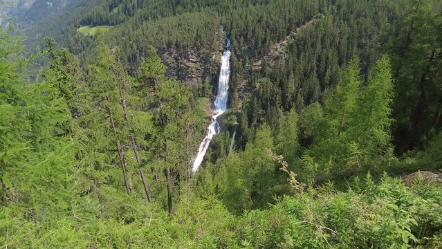 Stuibenfall im &Ouml;tztal in &Ouml;sterreich
