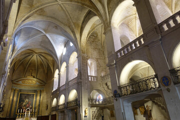 la cathédrale Saint Theodorit d'Uzès