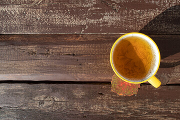 brązowe deski i herbata 3 © MiriamArt Studio