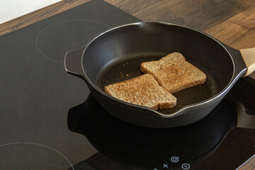 delicious crispy fried bread toasts