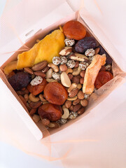 nuts, dried fruts