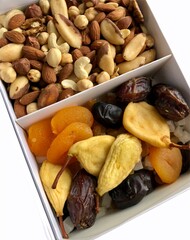 nuts, dried fruts