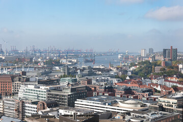 Blick über Hamburg Richtung Hafen