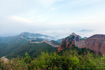 Great Wall in China，The Great Wall and the beautiful clouds in the morning