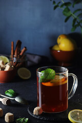 Black tea with lemon and honey	