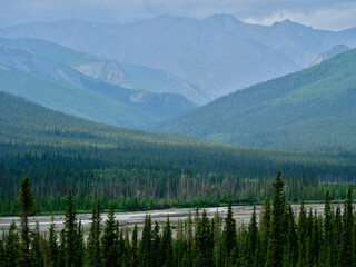 Fototapeta na wymiar Mountains at the edge of the Gates of the arctic National Park in Alaska
