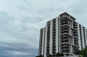 Fototapeta na wymiar building in the city midtown miami usa florida sky 