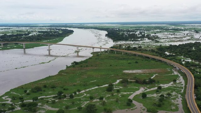 Flooded area around the Roncador bridge as a result of the overflow of the Magdalena River. Colombia.