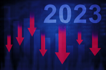 Red declining arrows with 2023 number