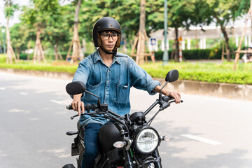 Fototapeta na wymiar Image of Asian man driving on the street