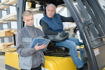 worker checking the product distribution