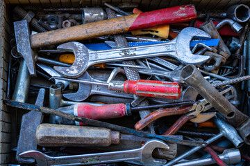 Boite à outils : tournevis, clé, marteau... - obrazy, fototapety, plakaty