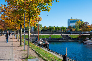 Kieler Hafen  am Germaniabecken an einem sonnigen Herbsttag