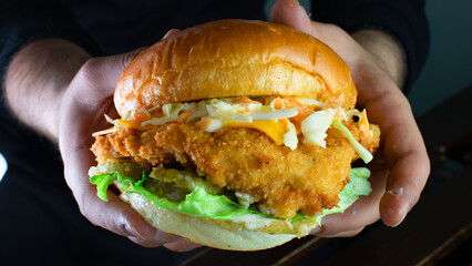 jucy Cheese burger / hamburger / black background / food / bun / chicken burger / 