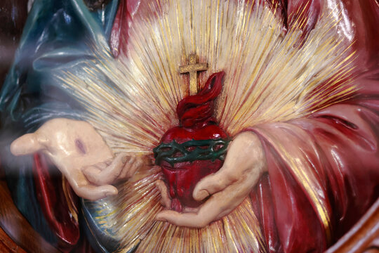 Sacred Heart Of Jesus - Nine First Fridays Devotion	
