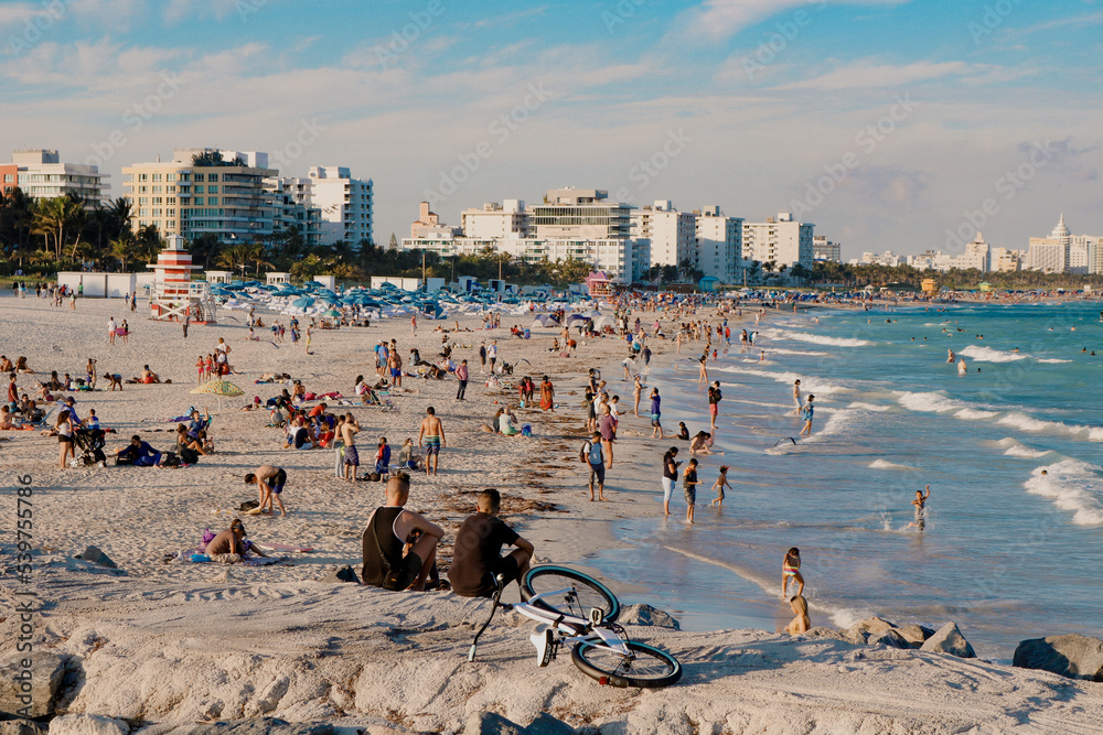 Wall mural people on the miami beach