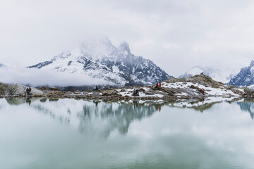 Fototapeta na wymiar snow covered mountain landscape with lake