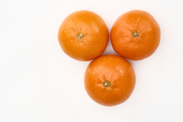 oranges isolated on white top down