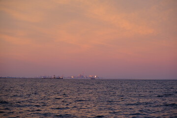 Naklejka premium Toronto skyline from a far distance