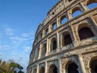 Fototapeta premium ancient roman colosseum in rome, italy