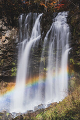 Fototapeta na wymiar 虹の架かる滝