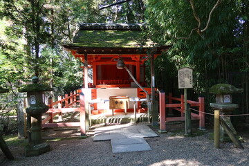 A Japanese shrine : Hitokotonushi-jinjya Subordinate Shrine in the precincts of Kasuga-taisha in Nara City in Nara prefecture　日本の神社: 奈良県奈良市にある春日大社境内の摂社一言主神社