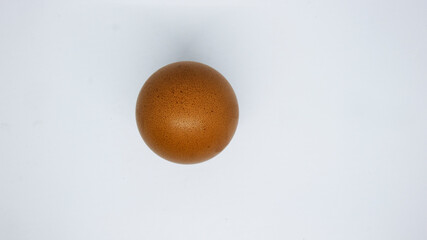the best fresh and hygienic chicken eggs to cook on a white background