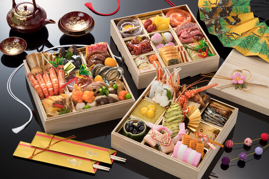 お正月の豪華なおせち料理・和食
