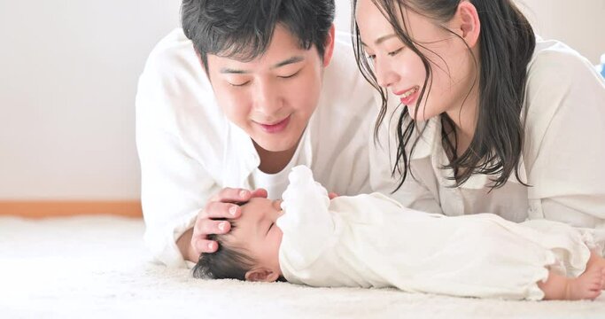 とっても可愛い赤ちゃんと素敵な夫婦