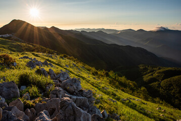 山の朝日（四国カルスト）