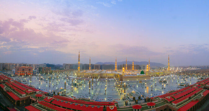 Al-Masjid An-Nabawi At Maghrib Prayer