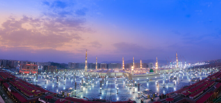 Al-Masjid An-Nabawi At Maghrib Prayer