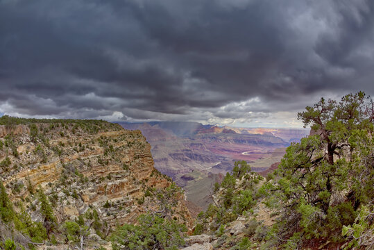 A monsoon storm rolling across Grand Canyon between Zuni Point and Papago Point, Grand Canyon National Park, UNESCO World Heritage Site, Arizona