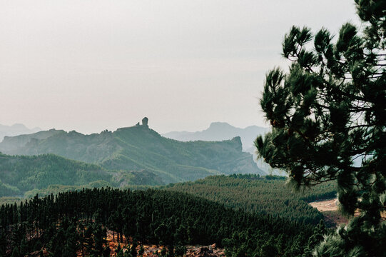 Paisajes de Gran Canaria. Monta&ntilde;as con mar y parques naturales. Viajes con encanto. Lugares de Espa&ntilde;a.