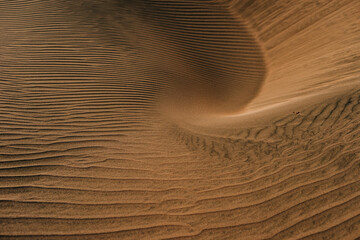 Playa. Paisajes de playa de Gran Canaria, España. Viaje por la costa. Dunas y arena con mar. Texturas de arena. Dunas de arena.