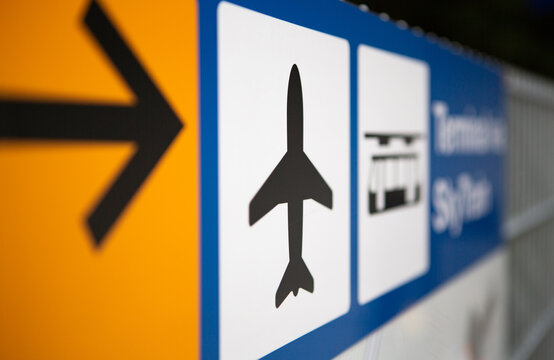 Flughafen Leitsystem Child