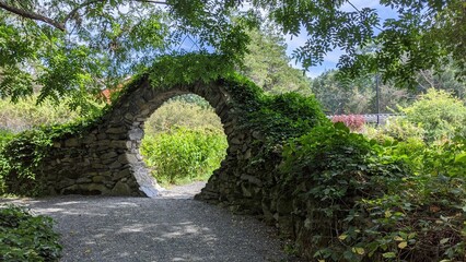 circular stone archway
