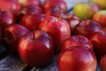 rote Äpfel nah