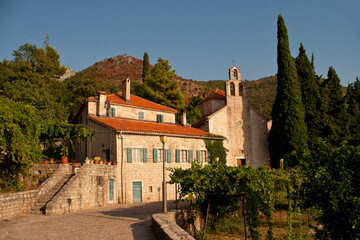 Fototapeta na wymiar Orthodoxes Kloster Praskvica, nahe Budva, Balkan, Adriaküste, Montenegro, Europa