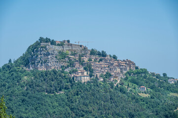 Fototapeta premium panorama of the beautiful village of Civitella del Tronto