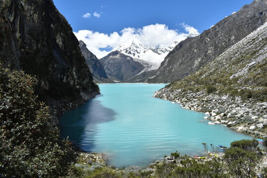 Lake in Huaraz - Peru - Paron