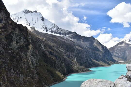 Lake in Huaraz - Peru - Paron